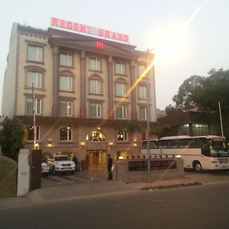 Hotel Regent Grand Nova Deli Exterior foto