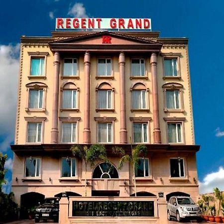 Hotel Regent Grand Nova Deli Exterior foto